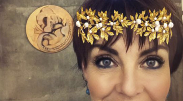 Beta Gagga vinnur með mýkt og fegurð kvenlíkamans