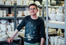 Trilltist úr gleði og hamingju á keramiknámskeiði